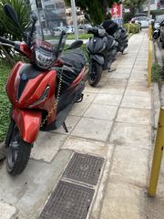 Piaggio Beverly 300 2023 s-thumb-2