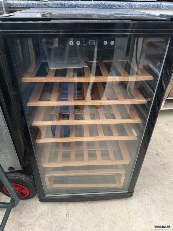 ΠΩΛΕΙΤΑΙ ΚΑΒΑ MINI BAR