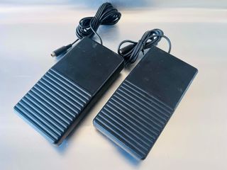 Σετ (2 τμχ) Ποδοδιακόπτες / Πεντάλ Marquardt 2410.0301 (6A - 250V)