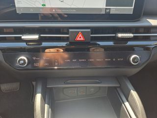 Kia Sportage 2026 TITANIUM FULL HYBRID-thumb-5