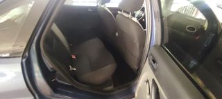 Ford Focus 2006-thumb-9