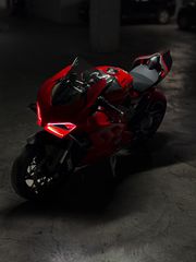 Ducati Panigale V4 2022 Akrapovic - full Carbon-thumb-7