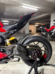 Ducati Panigale V4 2022 Akrapovic - full Carbon-thumb-23