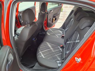 Opel Corsa 2015-thumb-13