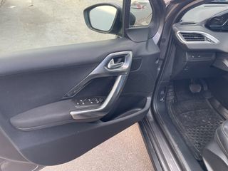Peugeot 2008 2018 AYTOMATO EURO6 DIESEL NAVI-thumb-9