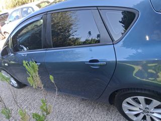 Opel Astra 2013-thumb-4