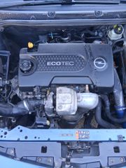 Opel Astra 2013-thumb-22