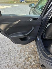 Volkswagen Polo 2018-thumb-5