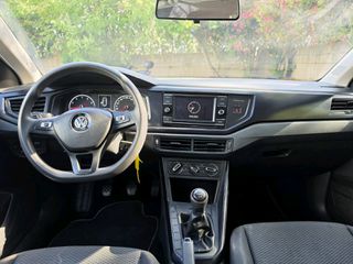 Volkswagen Polo 2018-thumb-6
