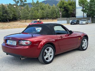 Mazda MX-5 2008-thumb-12