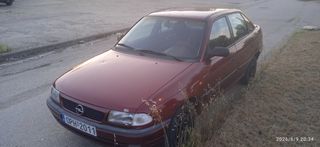 Opel Astra 1997 1.4-thumb-2