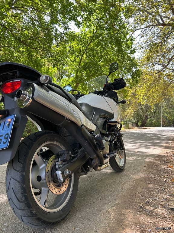 Suzuki V-Strom 650 2004