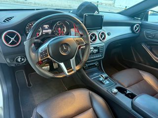 Mercedes-Benz CLA 45 AMG 2015 AMG-thumb-27