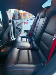 Mercedes-Benz CLA 45 AMG 2015 AMG-thumb-31