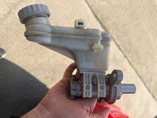 Σεβρο και τρομπα suzuki swift-thumb-2