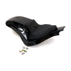 Cult-Werk, Softail wide fender kit ''Racing''. Solo seat