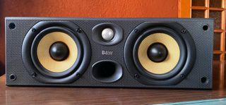 Πωλείται πλήρες Home Cinema B&W + Yamaha Ενισχυτής σε άριστη κατάσταση