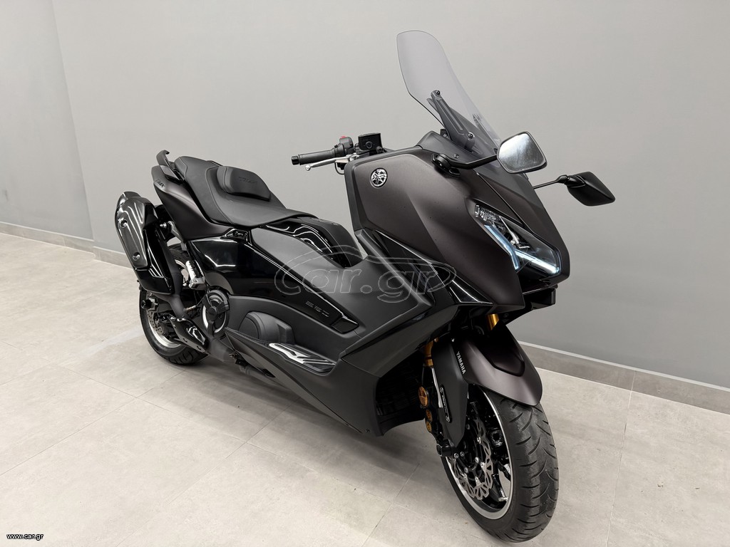 Yamaha TMAX 560 Tech Max 2025