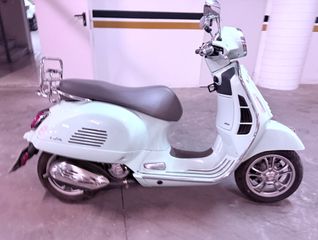 Piaggio Vespa GTS 300 2023 GTS 300 SUPER-thumb-4