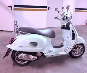 Piaggio Vespa GTS 300 2023 GTS 300 SUPER-thumb-5