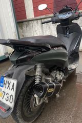 Piaggio Beverly 300i 2015-thumb-1