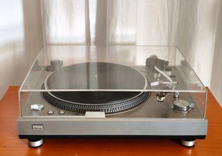 Πικάπ Sansui SR-535