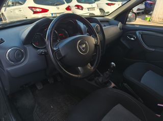 Dacia Duster 2016 PRESTIGE FULL EXTRA-thumb-8