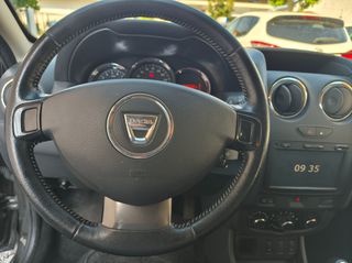 Dacia Duster 2016 PRESTIGE FULL EXTRA-thumb-10