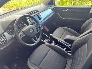 Skoda Fabia 2019 1.0 MPI AMBITION!!-thumb-8