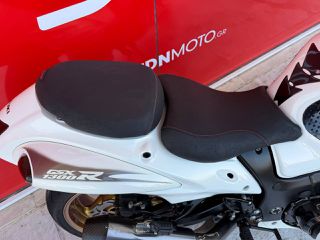 Suzuki GSXR 1300 Hayabusa 2014-thumb-3