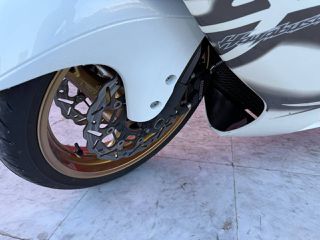 Suzuki GSXR 1300 Hayabusa 2014-thumb-36