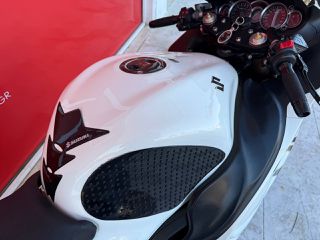 Suzuki GSXR 1300 Hayabusa 2014-thumb-18