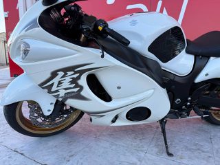 Suzuki GSXR 1300 Hayabusa 2014-thumb-24