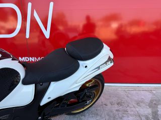 Suzuki GSXR 1300 Hayabusa 2014-thumb-26