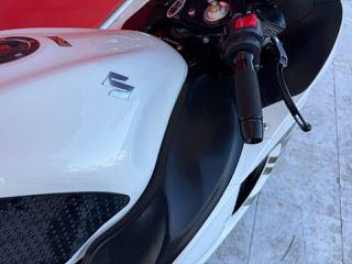 Suzuki GSXR 1300 Hayabusa 2014-thumb-28