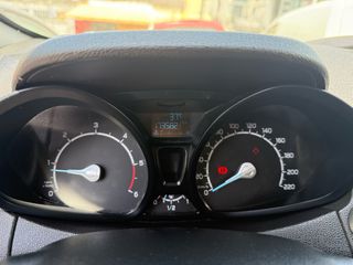 Ford EcoSport 2015-thumb-10
