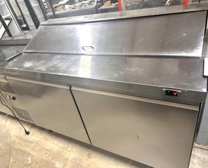 Ψυγείο Πίτσας - Πάγκος & Σαλατιέρα Inox (GGM Gastro) – Η Απόλυτη Λύση 2-σε-1