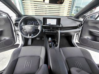Toyota C-HR 2025 2.0 HYBRID PLUG IN C-ULT PHEV 223HP-thumb-46