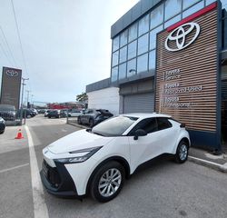 Toyota C-HR 2025 2.0 HYBRID PLUG IN C-ULT PHEV 223HP-thumb-11