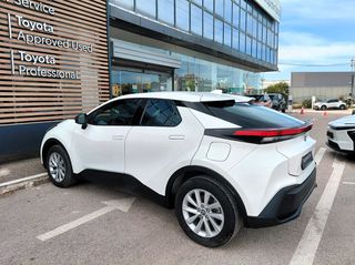 Toyota C-HR 2025 2.0 HYBRID PLUG IN C-ULT PHEV 223HP-thumb-22