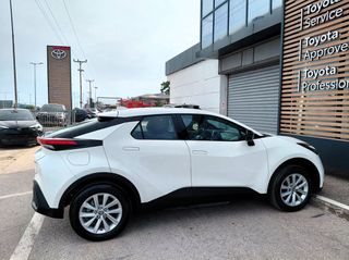 Toyota C-HR 2025 2.0 HYBRID PLUG IN C-ULT PHEV 223HP-thumb-27