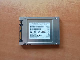 TOSHIBA 128GB SSD