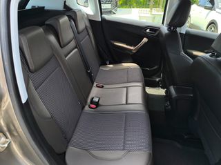 Peugeot 2008 2014 1.6 BLUEHDI 100 ALLURE-thumb-10