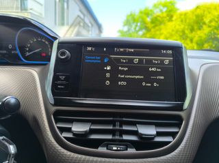 Peugeot 2008 2014 1.6 BLUEHDI 100 ALLURE-thumb-18