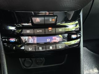 Peugeot 2008 2014 1.6 BLUEHDI 100 ALLURE-thumb-20