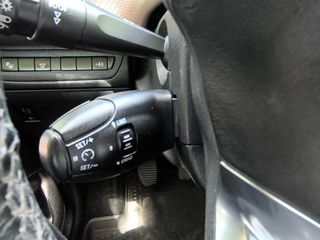 Peugeot 2008 2014 1.6 BLUEHDI 100 ALLURE-thumb-24