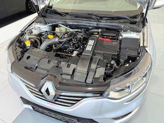 Renault Megane 2017-thumb-36