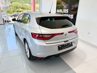 Renault Megane 2017-thumb-7
