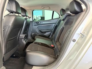 Renault Megane 2017-thumb-10