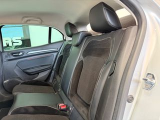 Renault Megane 2017-thumb-11
